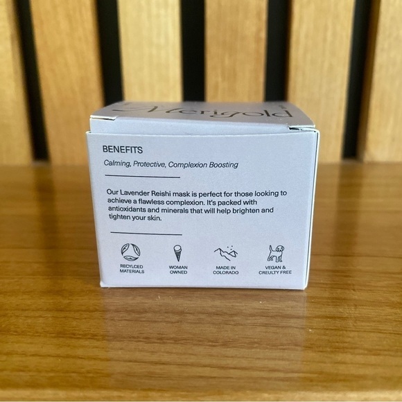 Lavendar Reishi Mask - Picture 3 of 6